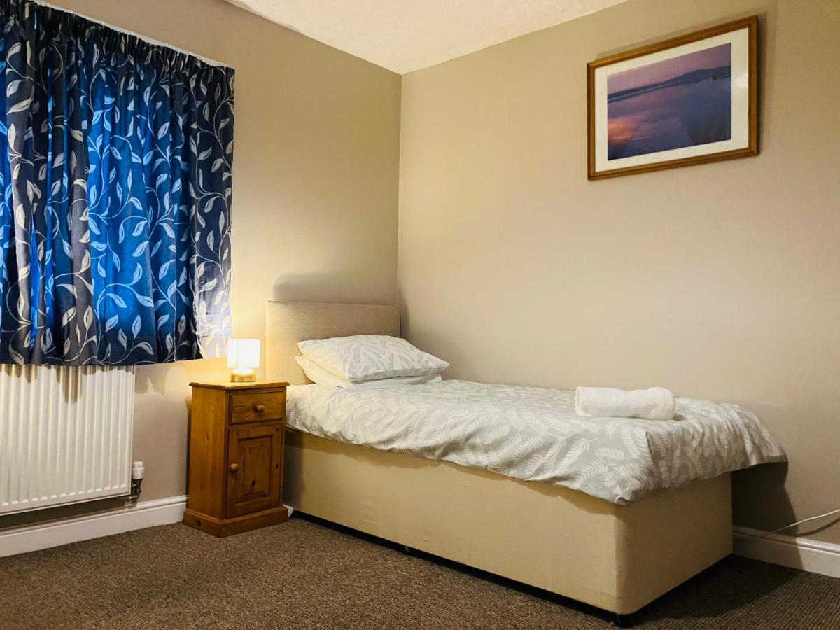 Cosy Home Near Hospital Carlisle  Bagian luar foto
